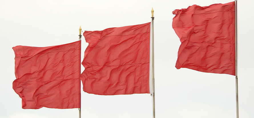 25 Relationship Red Flags